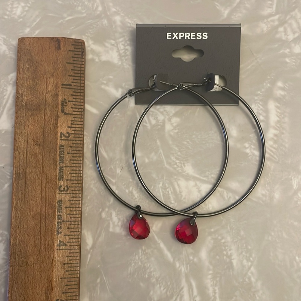 NWT - Big black hoop earrings w/red crystal